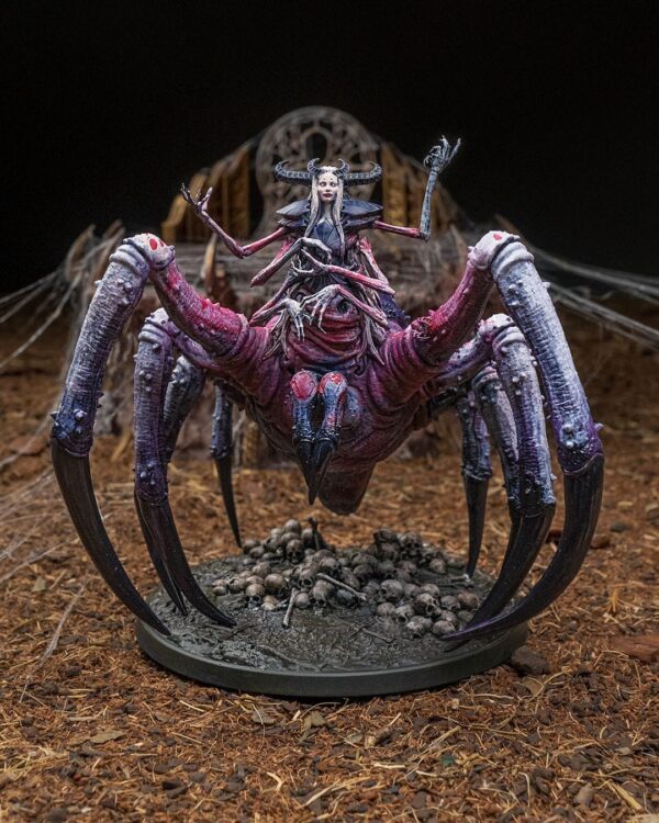 Spider_Queen_3_efe215e5a2.jpg Spider Queen